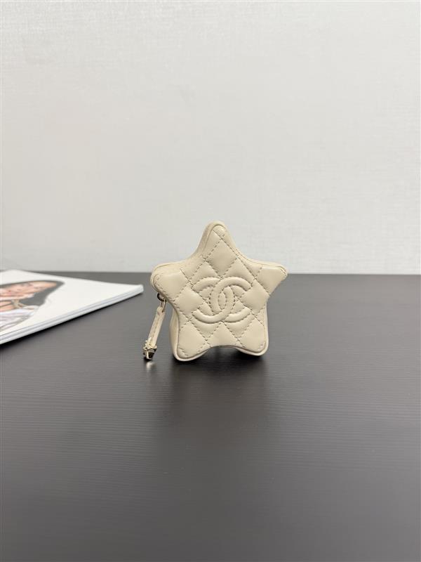 2026127215433543 700